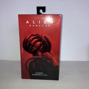 Alien: Romulus Ultimate Xenomorph XX121 NECA  Action Figure New In Mint Box